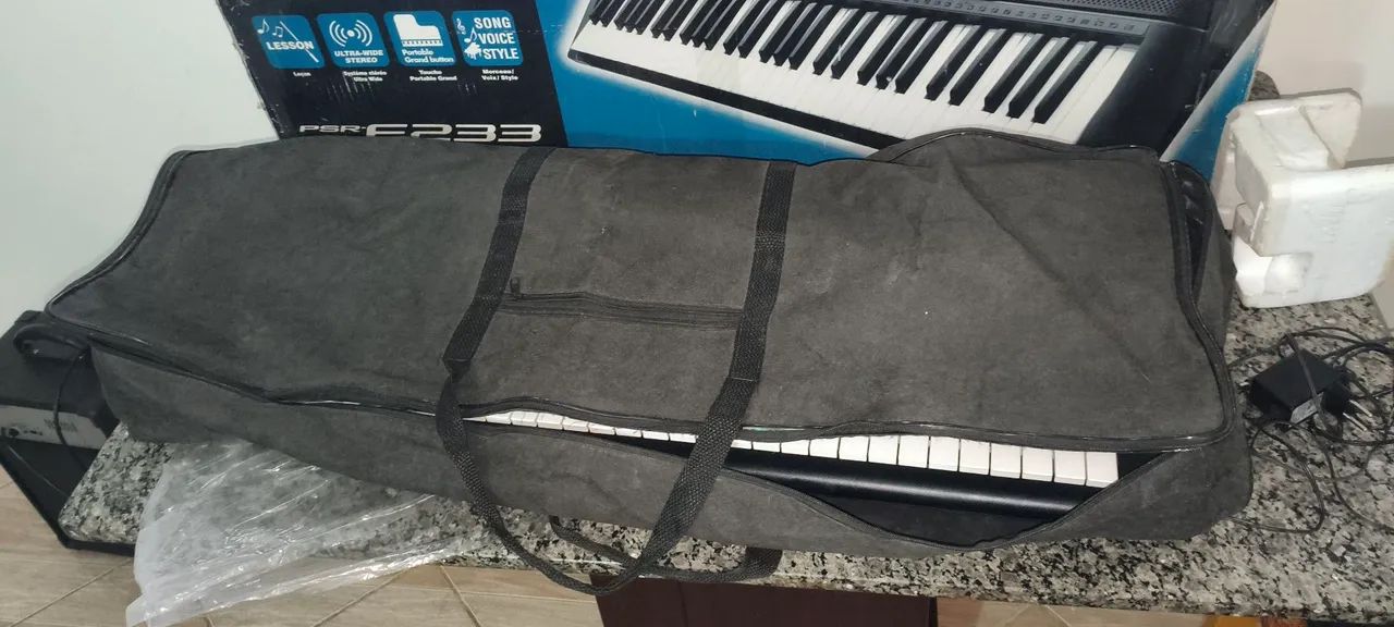 Teclado Yamaha PSR-E233 + capa bag - Foto 4