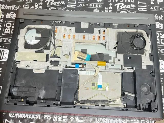 Carcaça Dell Inspiron com placa mãe para retirada de peças - Foto 2