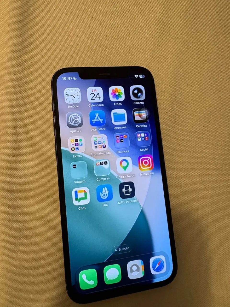 iPhone 12 