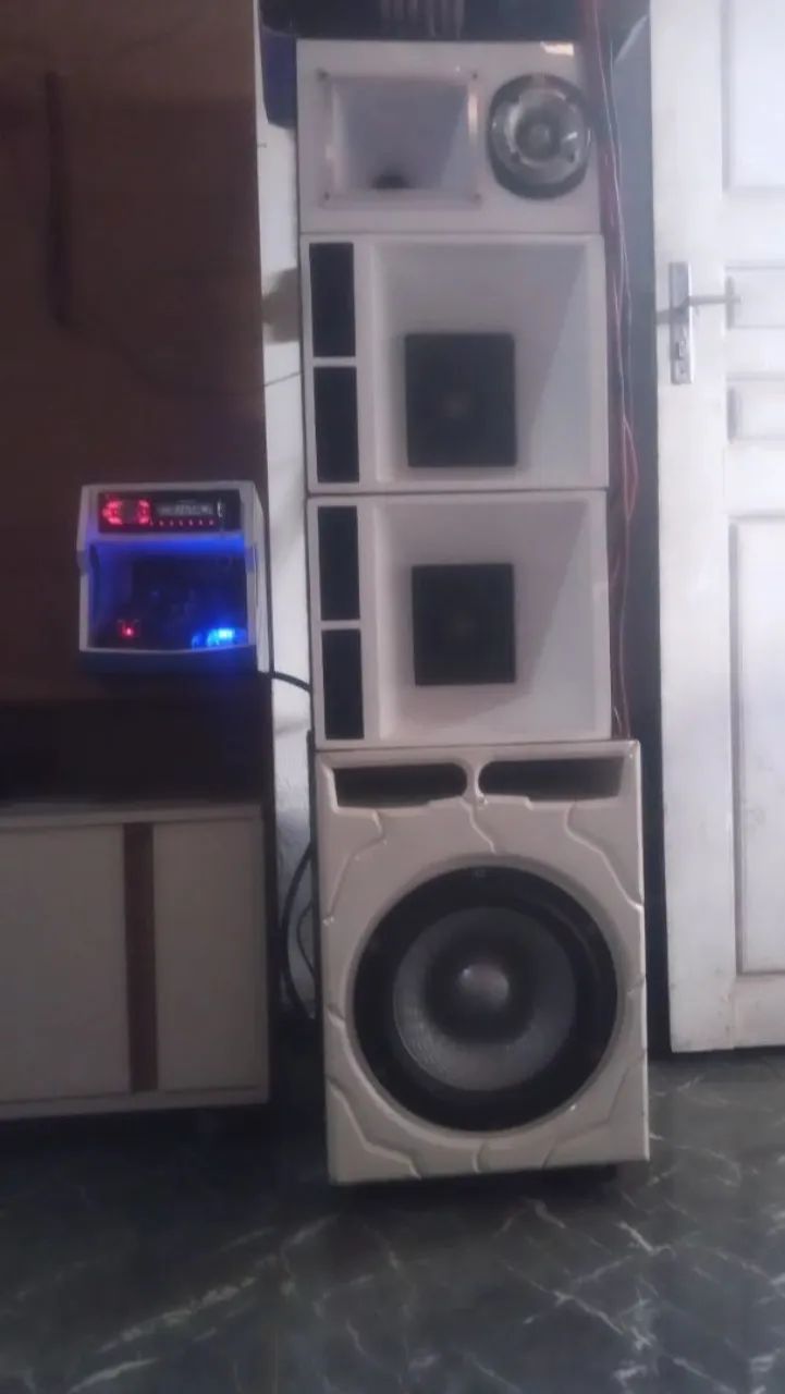 Vendo ou troco, por algo do meu interesse, pegando tudo perfeitamente... 2
