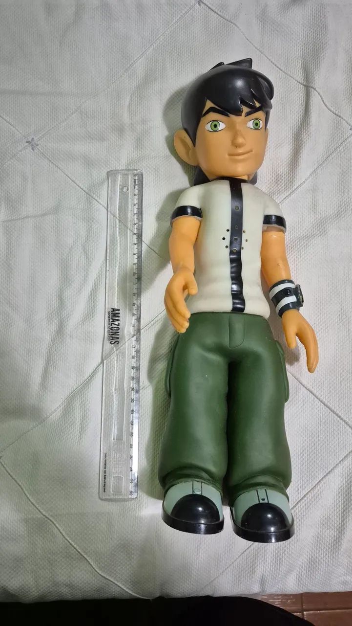 Vendo bonecos ben 10 - Foto 4