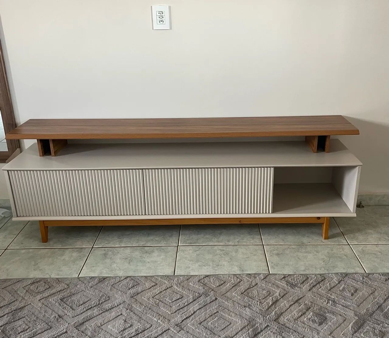Vendo Rack de tv em perfeito estado, sem avarias
