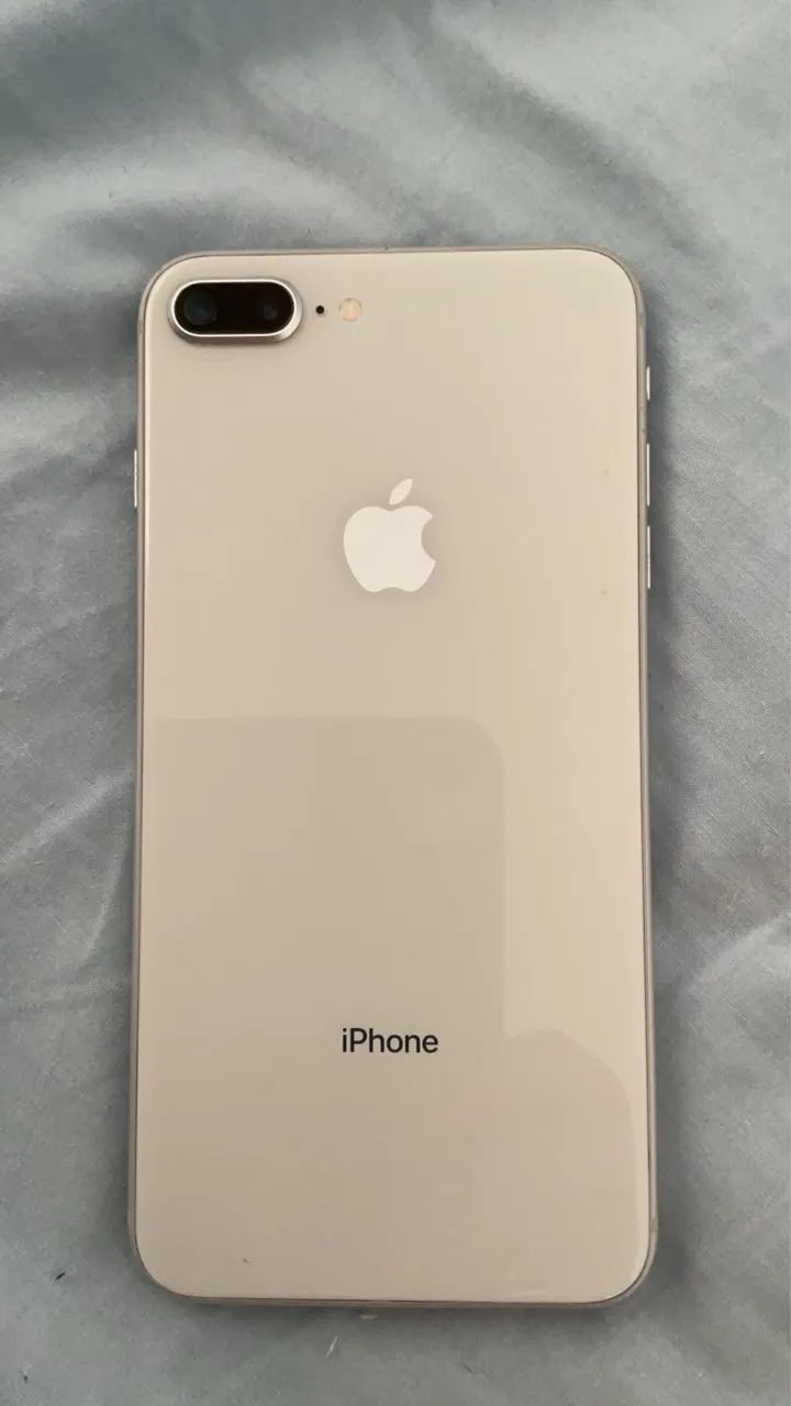 iPhone 8 Plus 