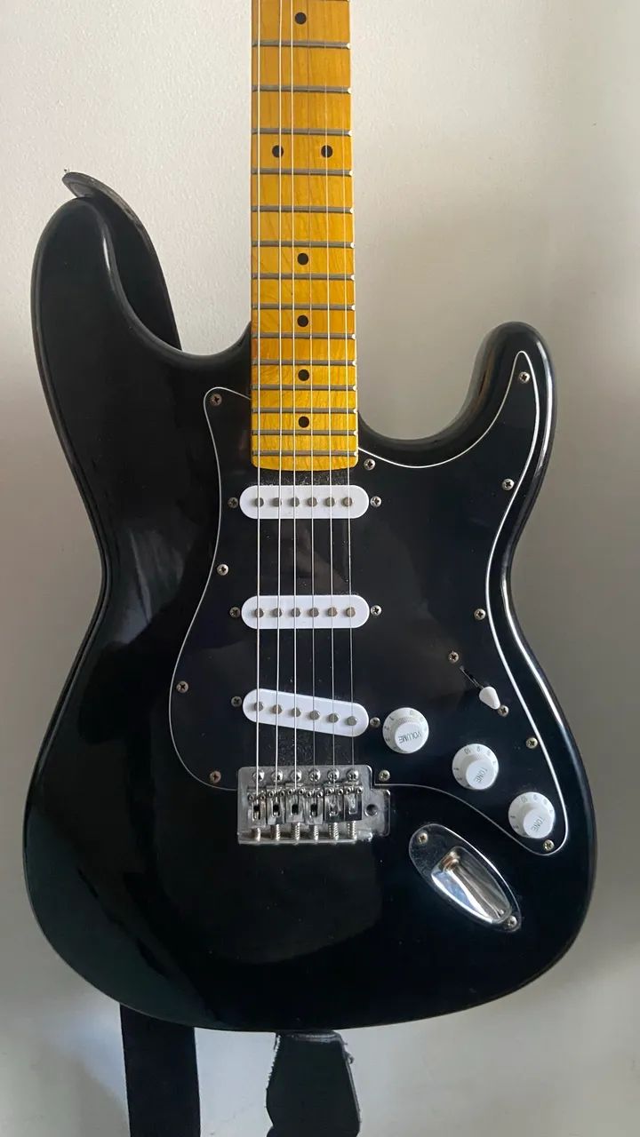 Guitarra Stratocaster