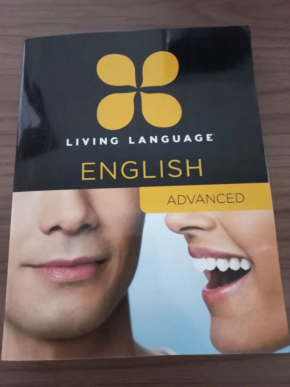 Livro Living Language English - Advanced