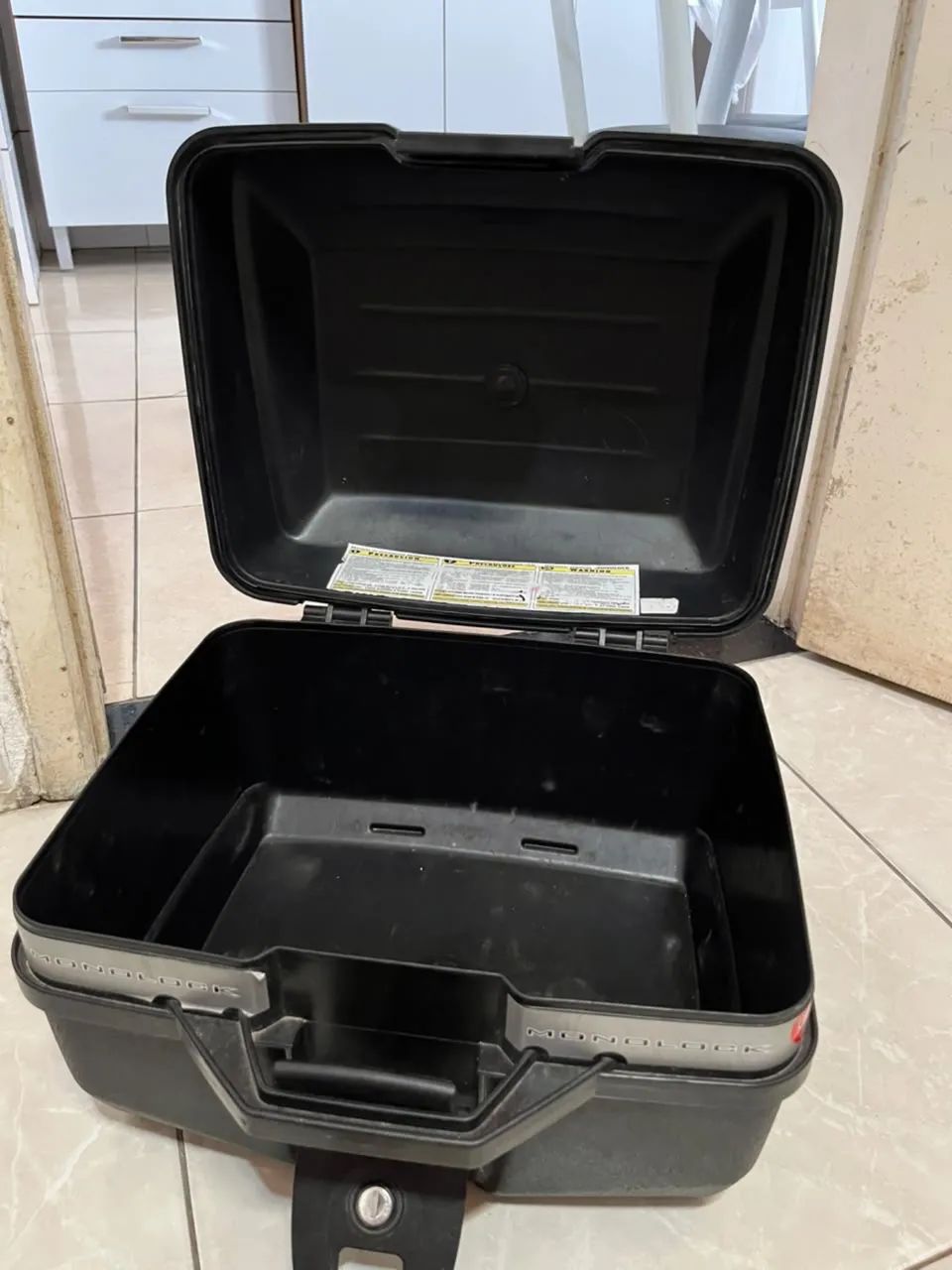 Baú Givi 28L - Foto 3
