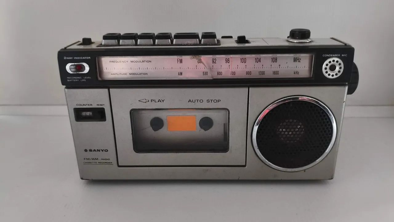 RADIO SANYO M1700F NO ESTADO - Foto 2