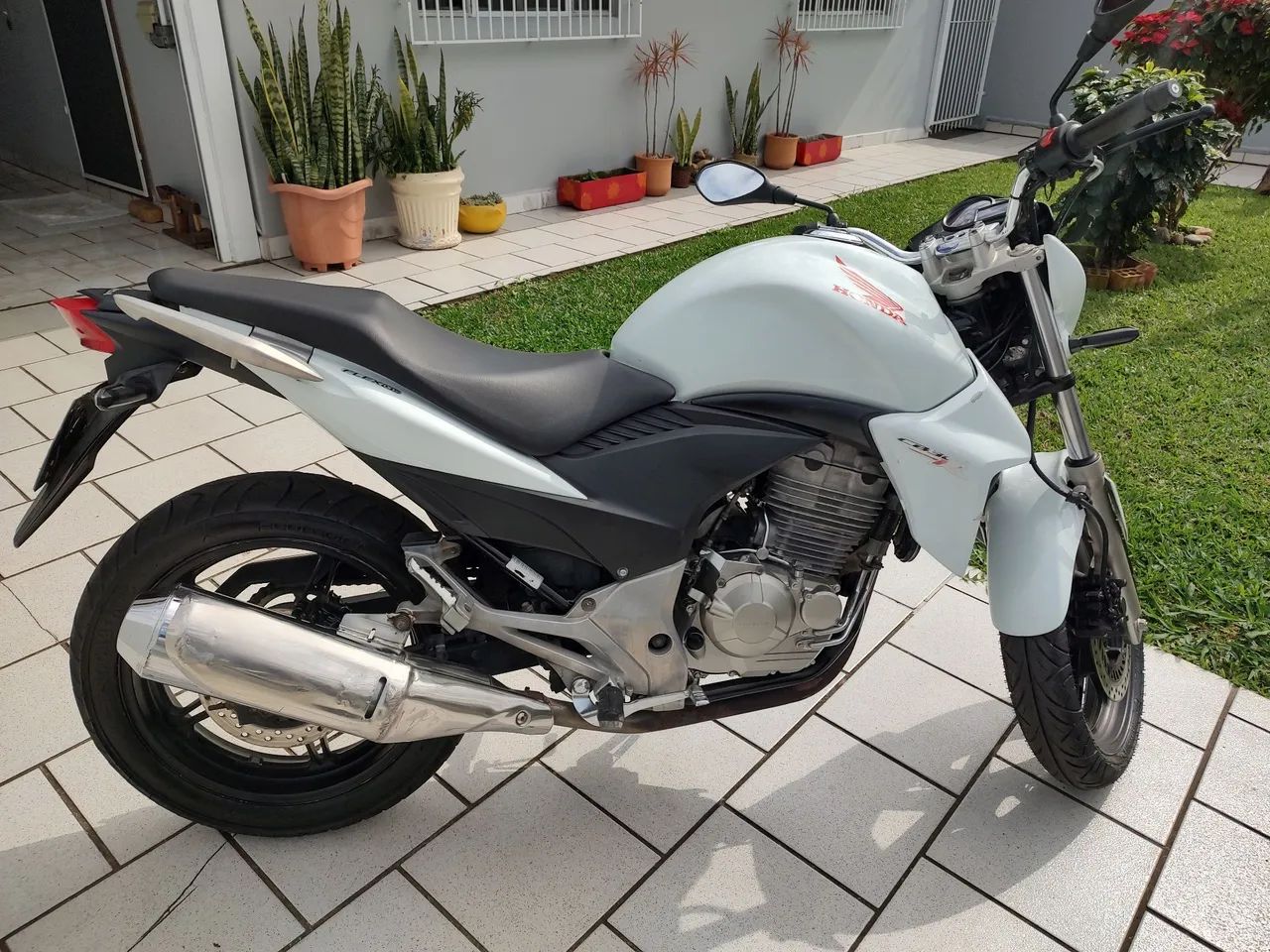 CB 300R 2014  - Foto 5