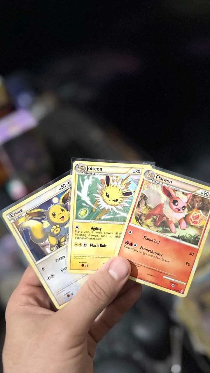 Trio Evee, Joelton e Flareon