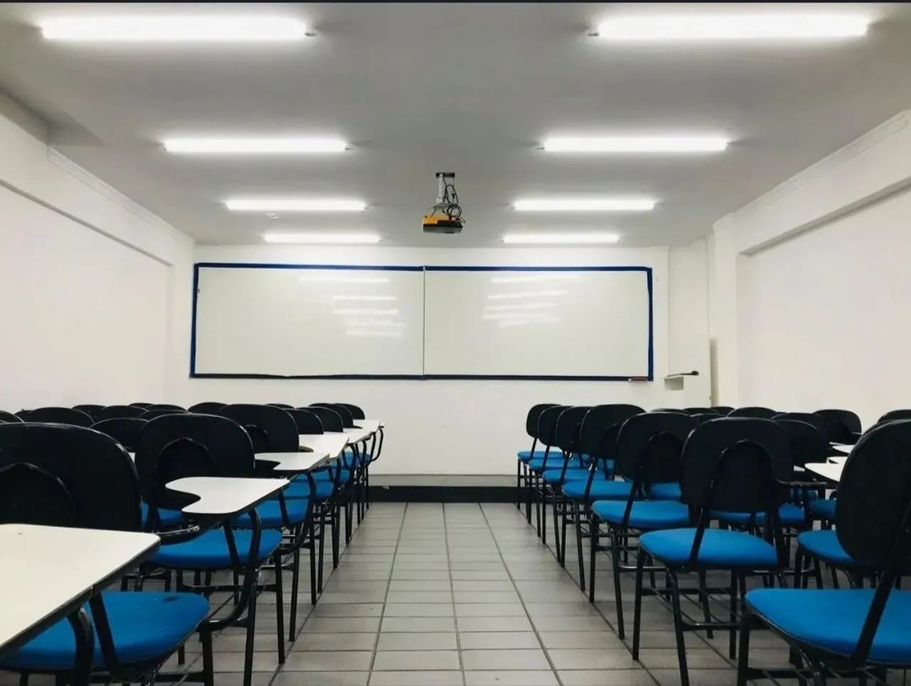 30 university desks.65181963465602120