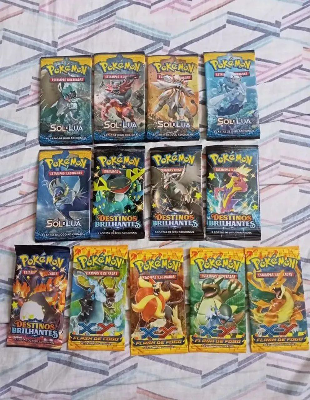 Lote Embalagens Boosters Pokémon 
