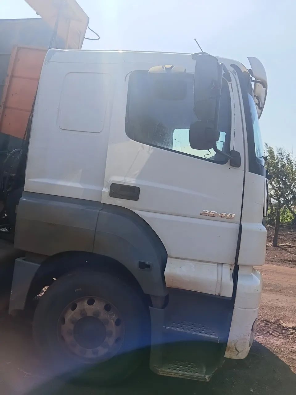 Caminhao mercedes - Foto 2