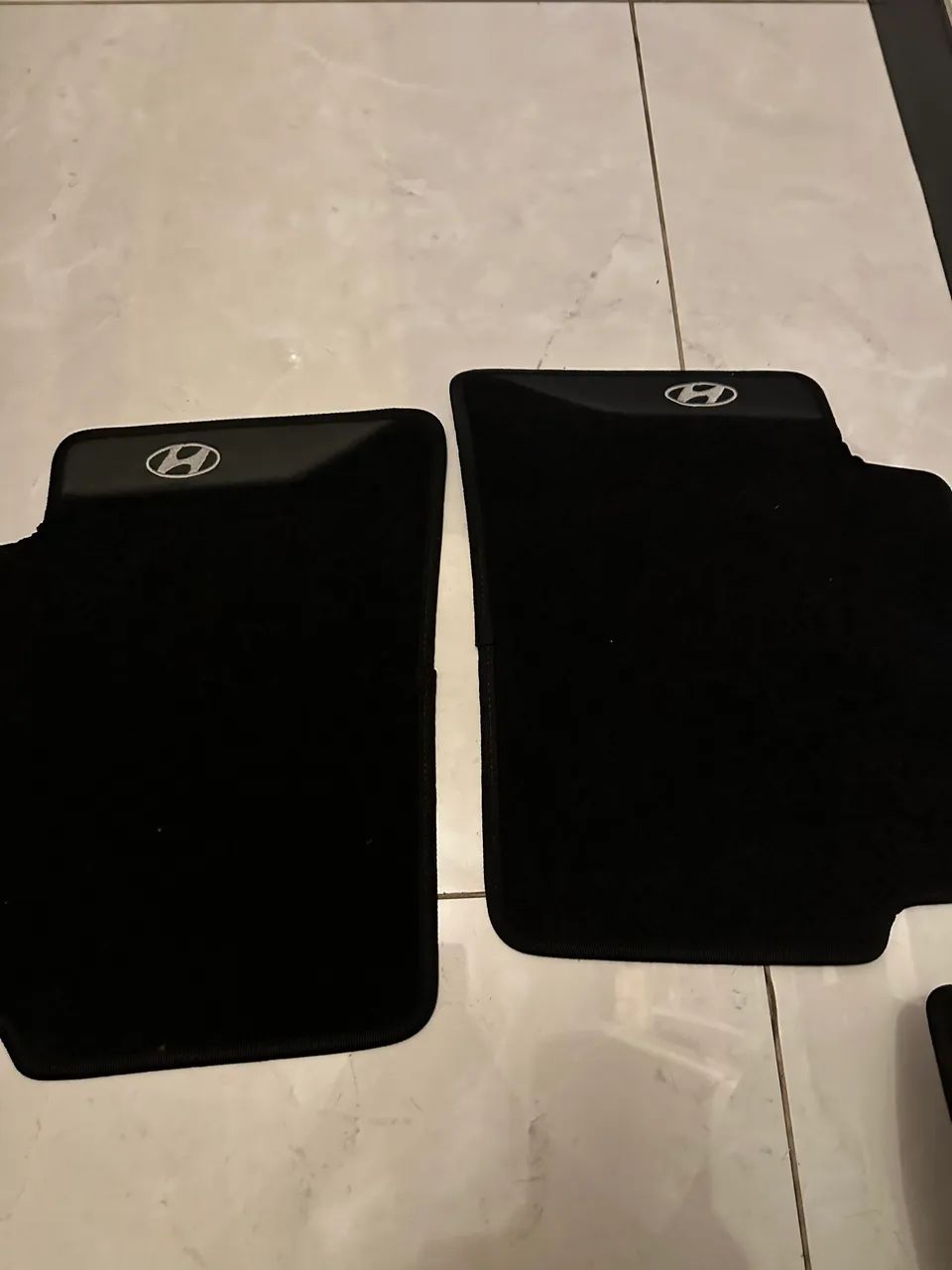 Jogo de tapete de carpete ORIGINAL  hb20  2013 a 2019  - Foto 2