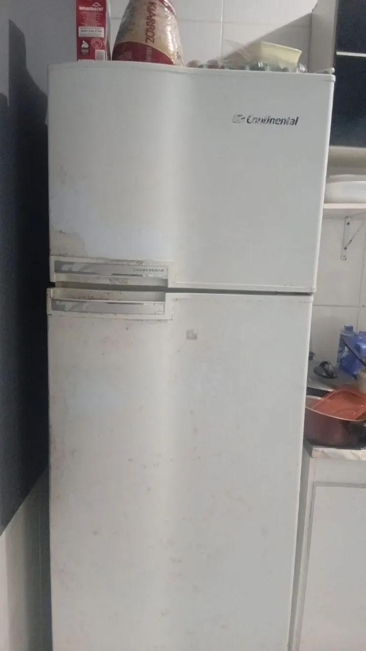 VENDO GELADEIRA CONTINENTAL 