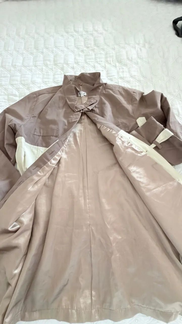 Trench Coat Feminino Bicolor - Bege e Marrom - Foto 2