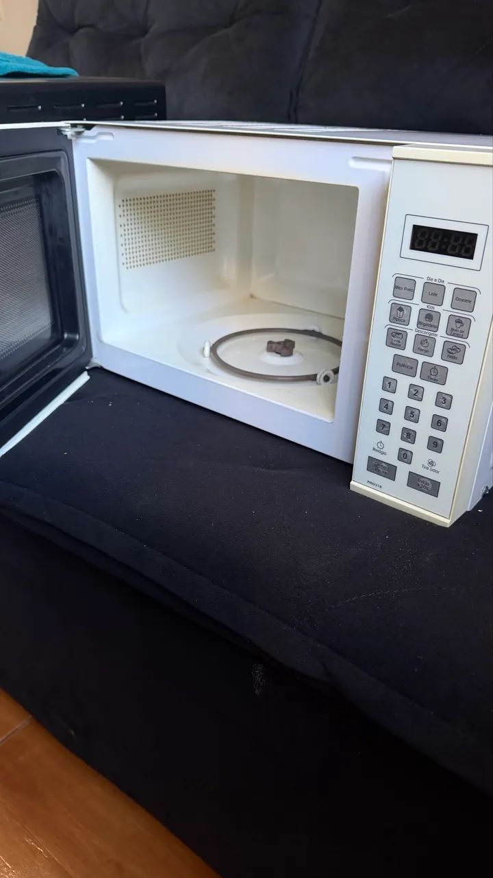 Microondas 20 litros Philco - Foto 3