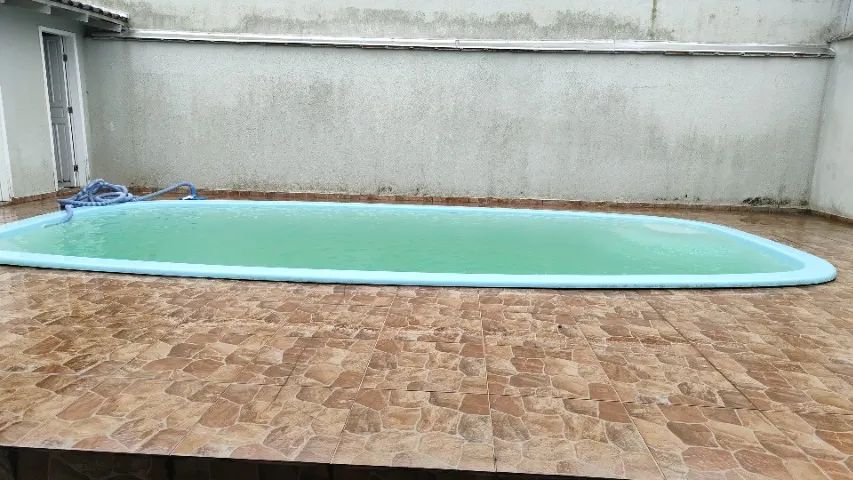 Aluga se casa com piscina - Foto 2