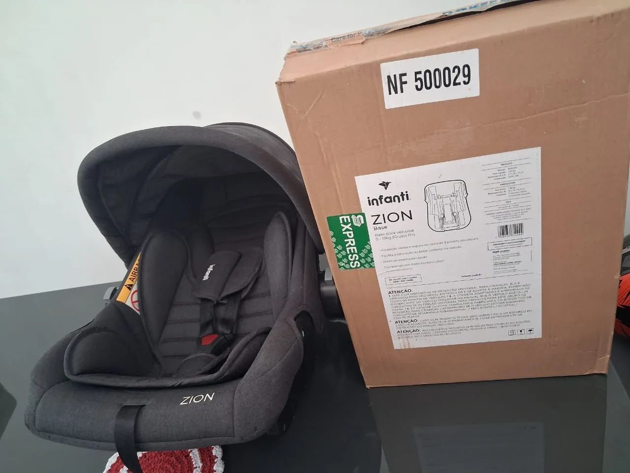Venda bebê conforto com base. semi novo - Foto 3