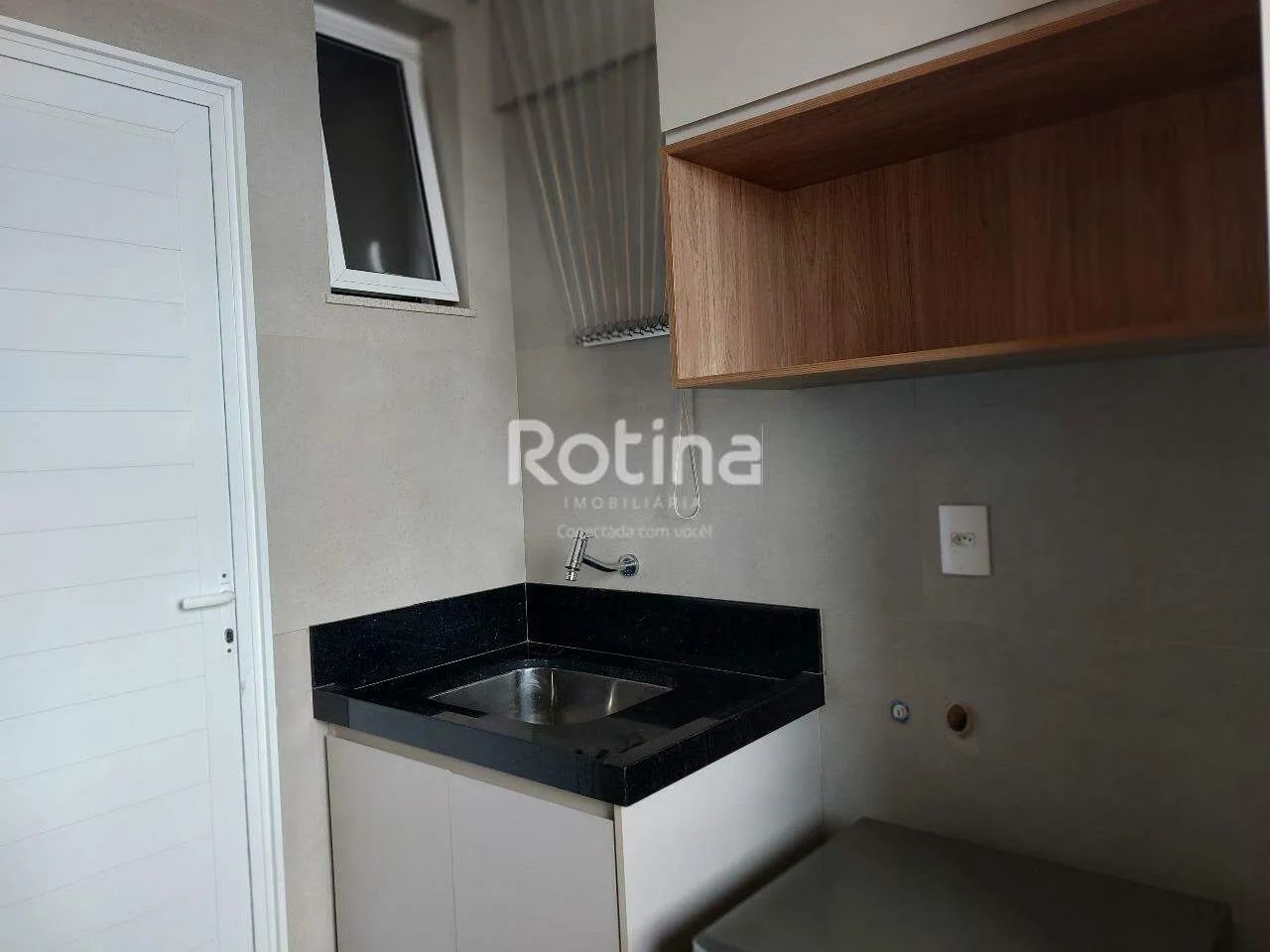 Apartamento Morada Colina Alto Padrão com mobílias. - Foto 2