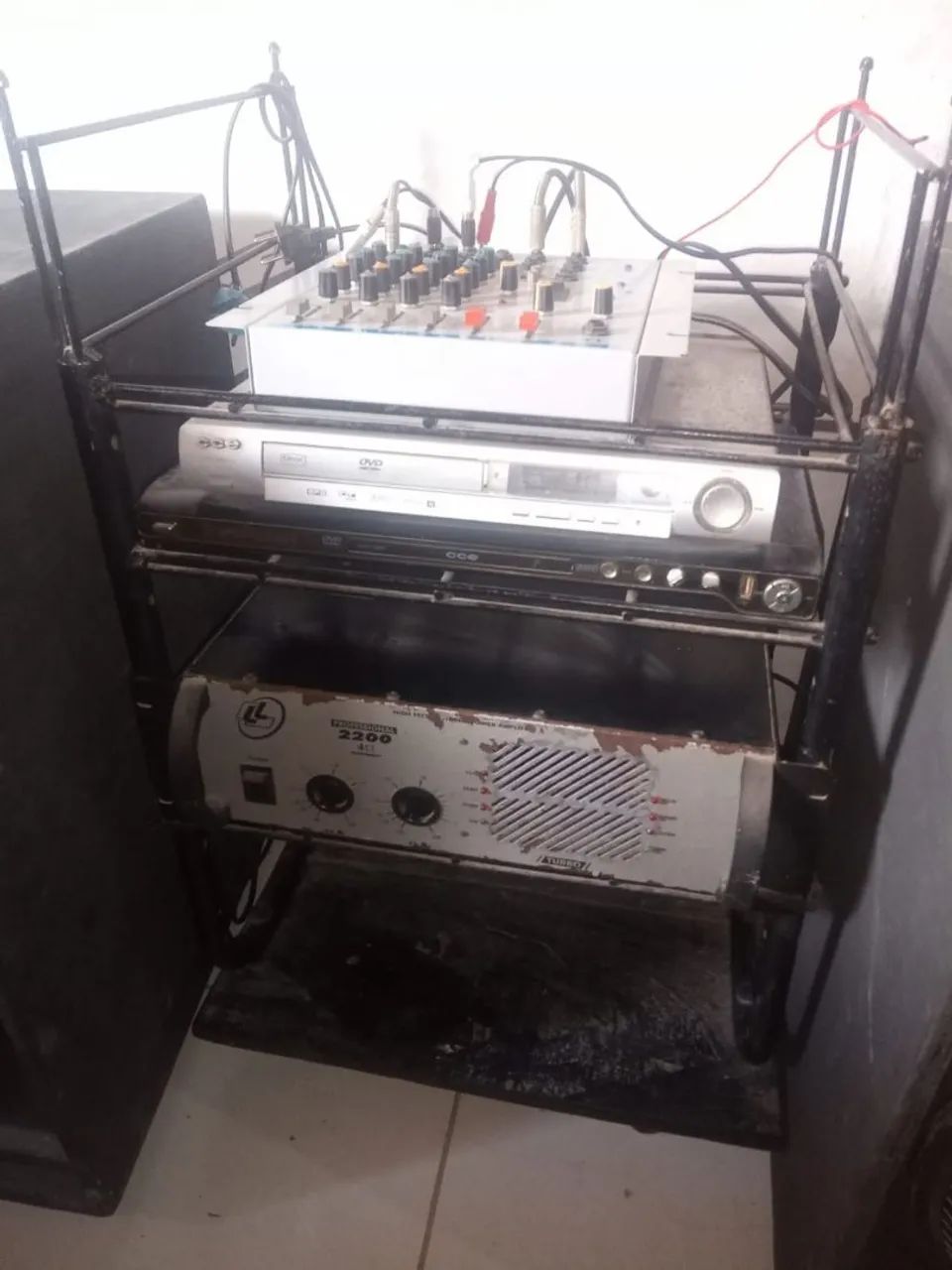 vendo e troco este som por algo do meu enteresse. 