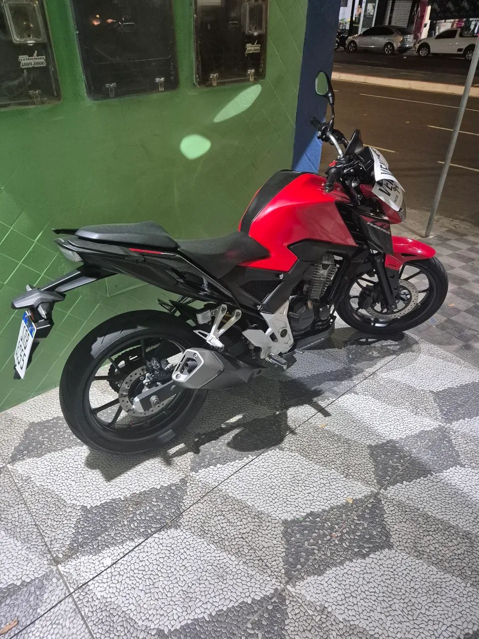 Honda CB300F twister
