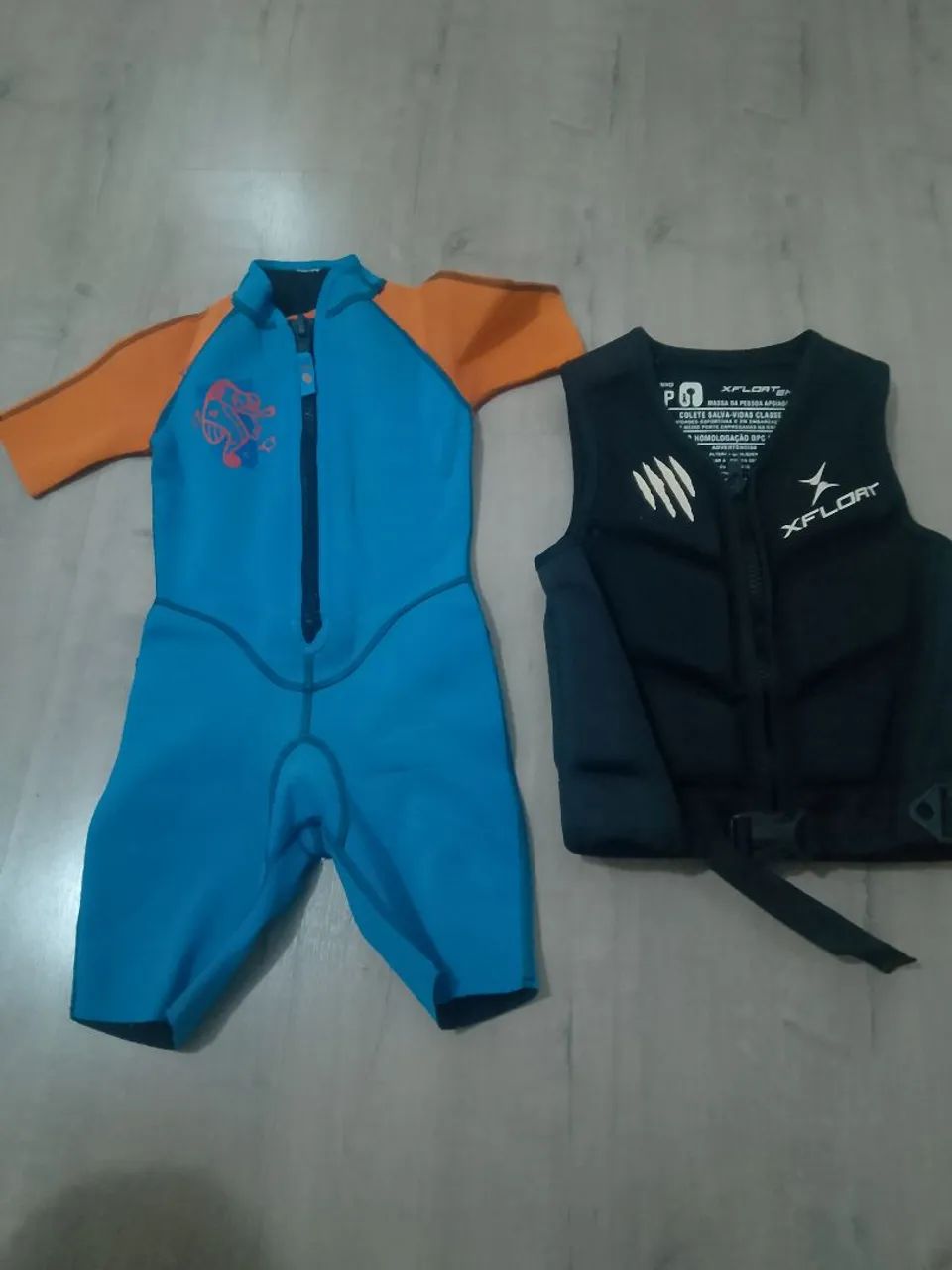 Roupa surf com cabelo infantil 