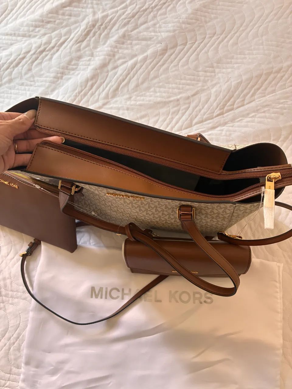 Bolsa Michael Kors 3 em 1 - Foto 2