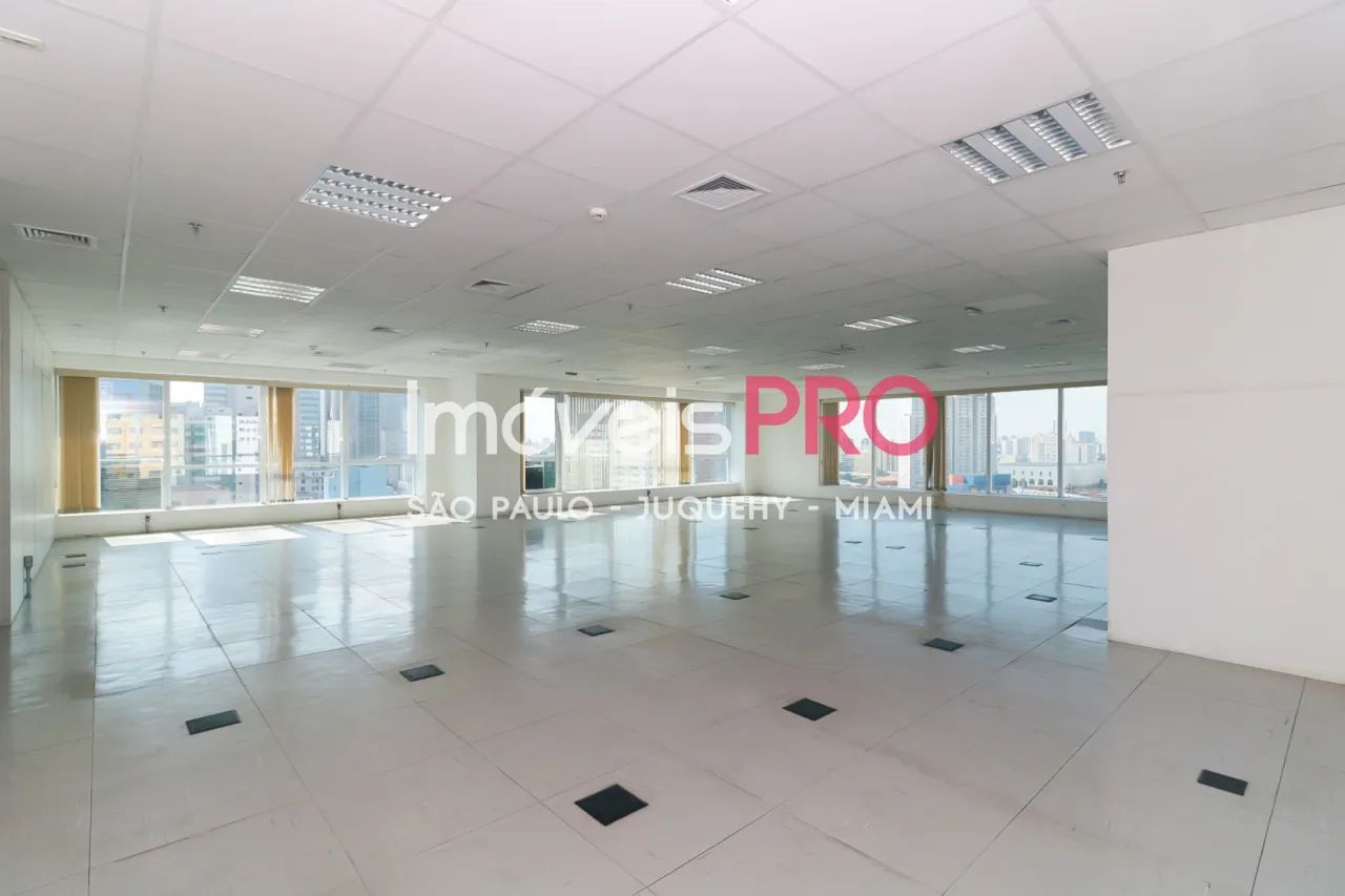 Proximo metro LIberdade, pronto para entrar - Foto 3