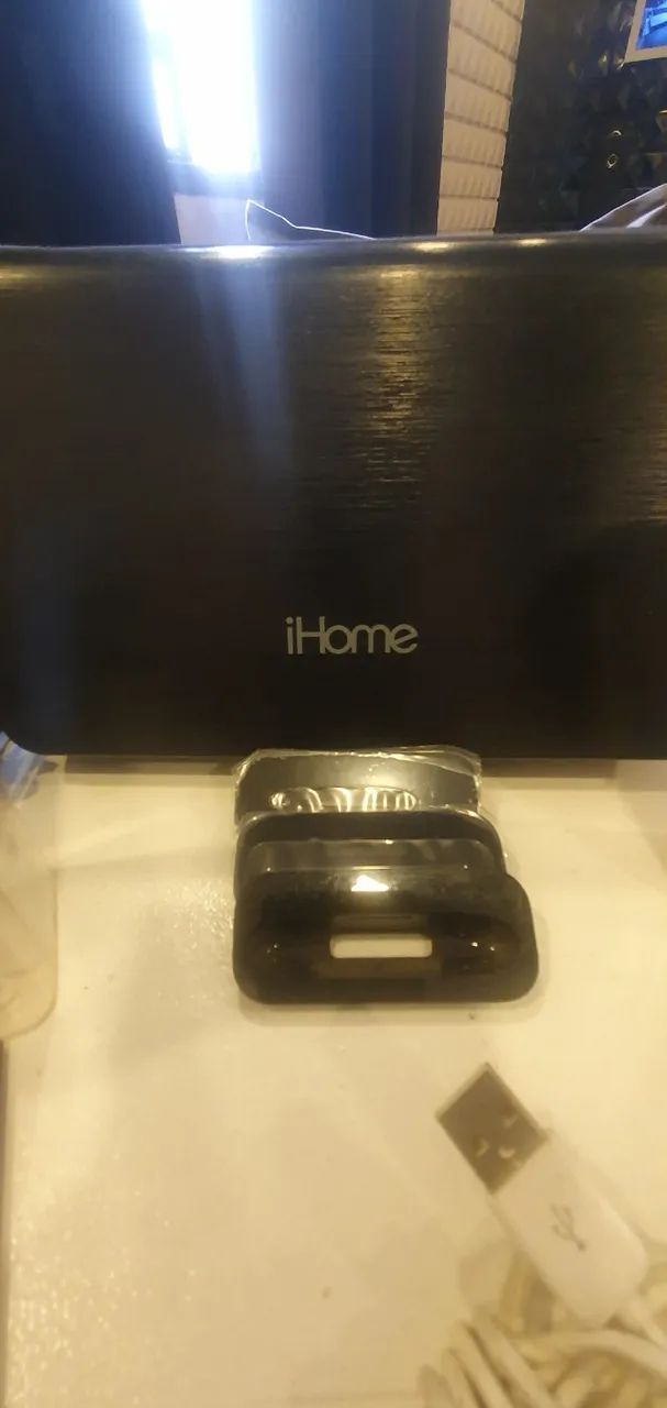 iHome 