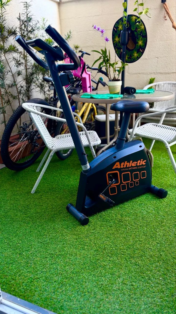 Bicicleta Ergométrica Athletic Performance Magnética - Foto 4