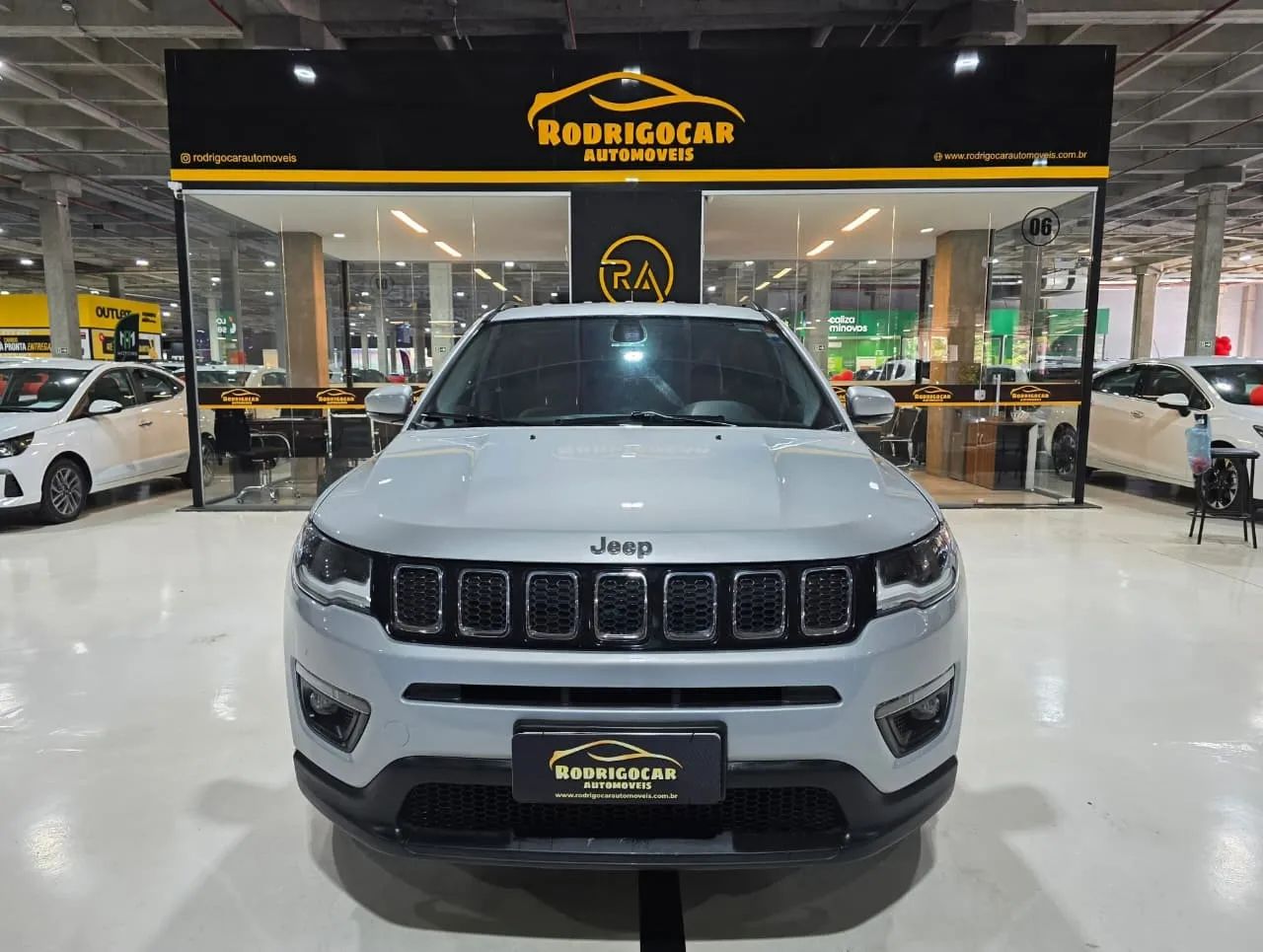 Jeep Compass Longitude 2.0 4X2 Flex 16V Aut. 2017 - Foto 9