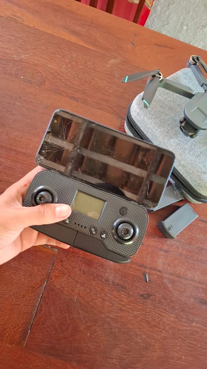 Drone L200 pro - 2 baterias, bag e acessórios  - Foto 2