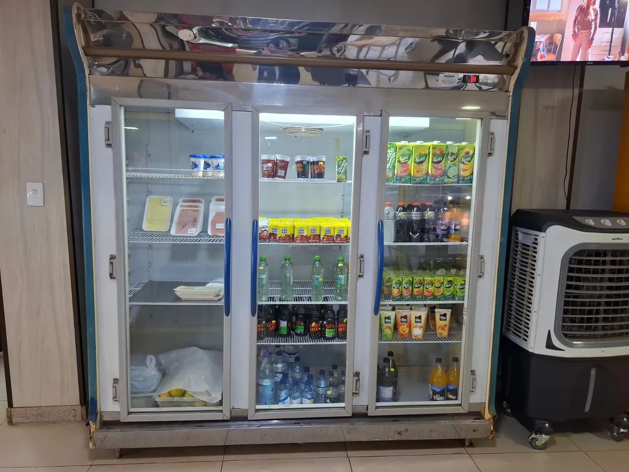 Freezer expositor de bebidas 