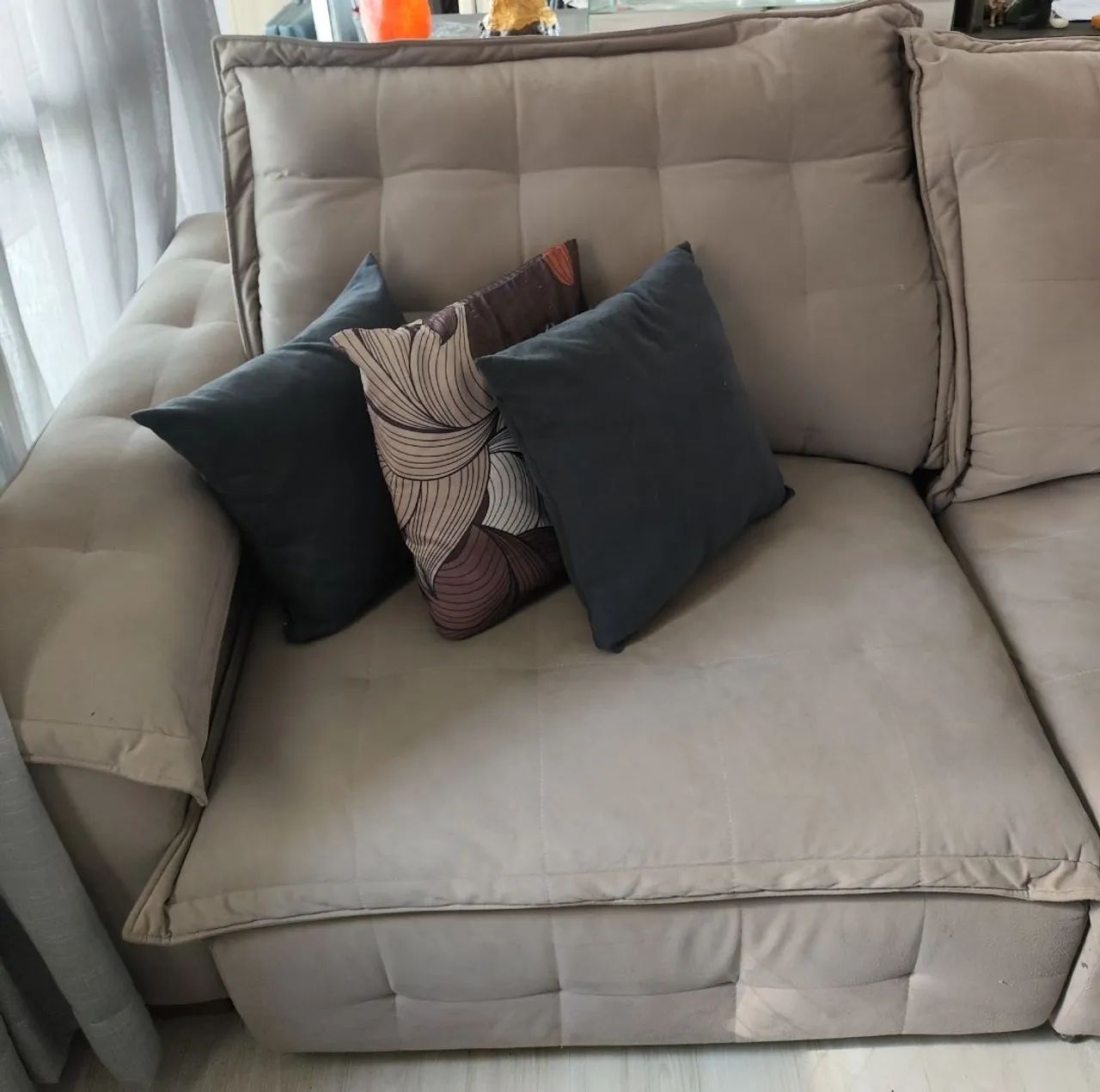 Vendo sofá, retrátil e reclinável com 2.60 em madeira maciça  - Foto 3