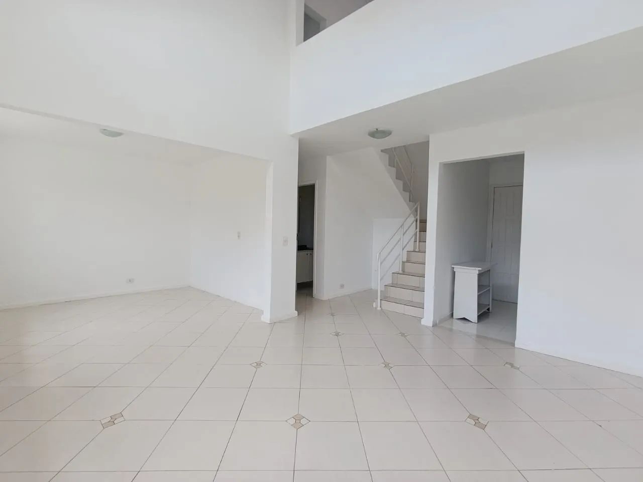 LOCACAO DE SOBRADO NO CENTRO DE PINHAIS - Foto 3