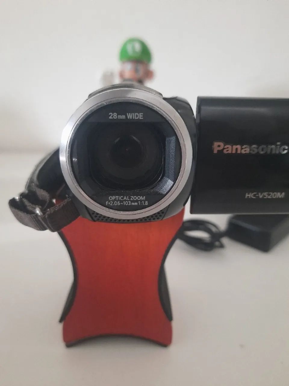 Filmadora Panasonic HC-V520M Full HD 1080p Wi-Fi + 32GB - Câmeras