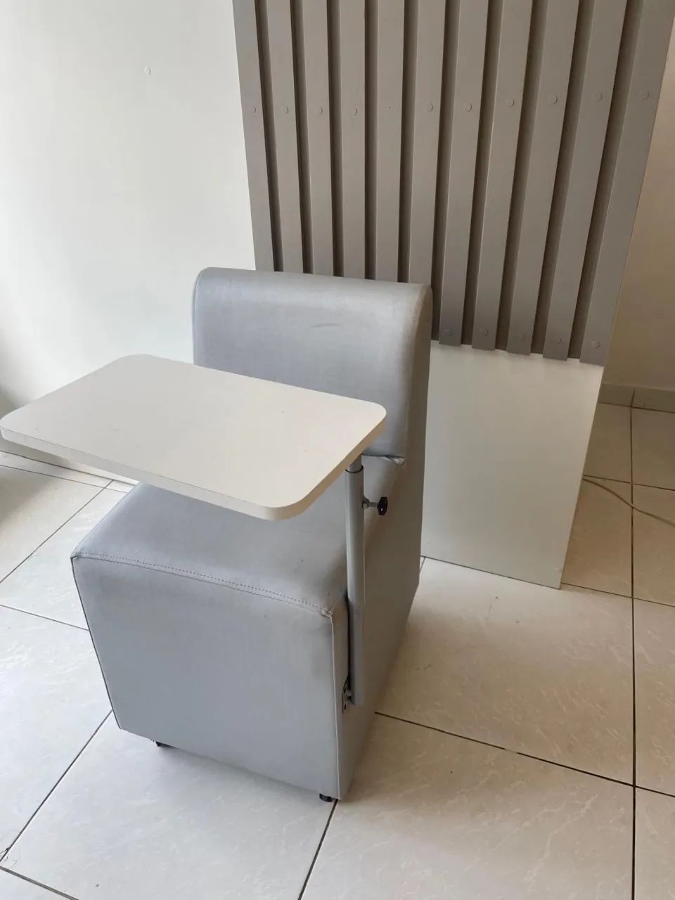 Cadeira para manicure (NUNCA USADA) - Foto 3