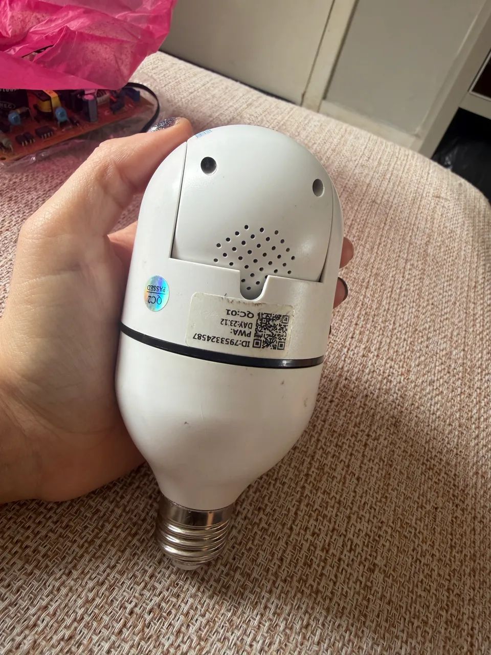 lâmpada camera Wi-Fi 360° com bocal E27 - Foto 2