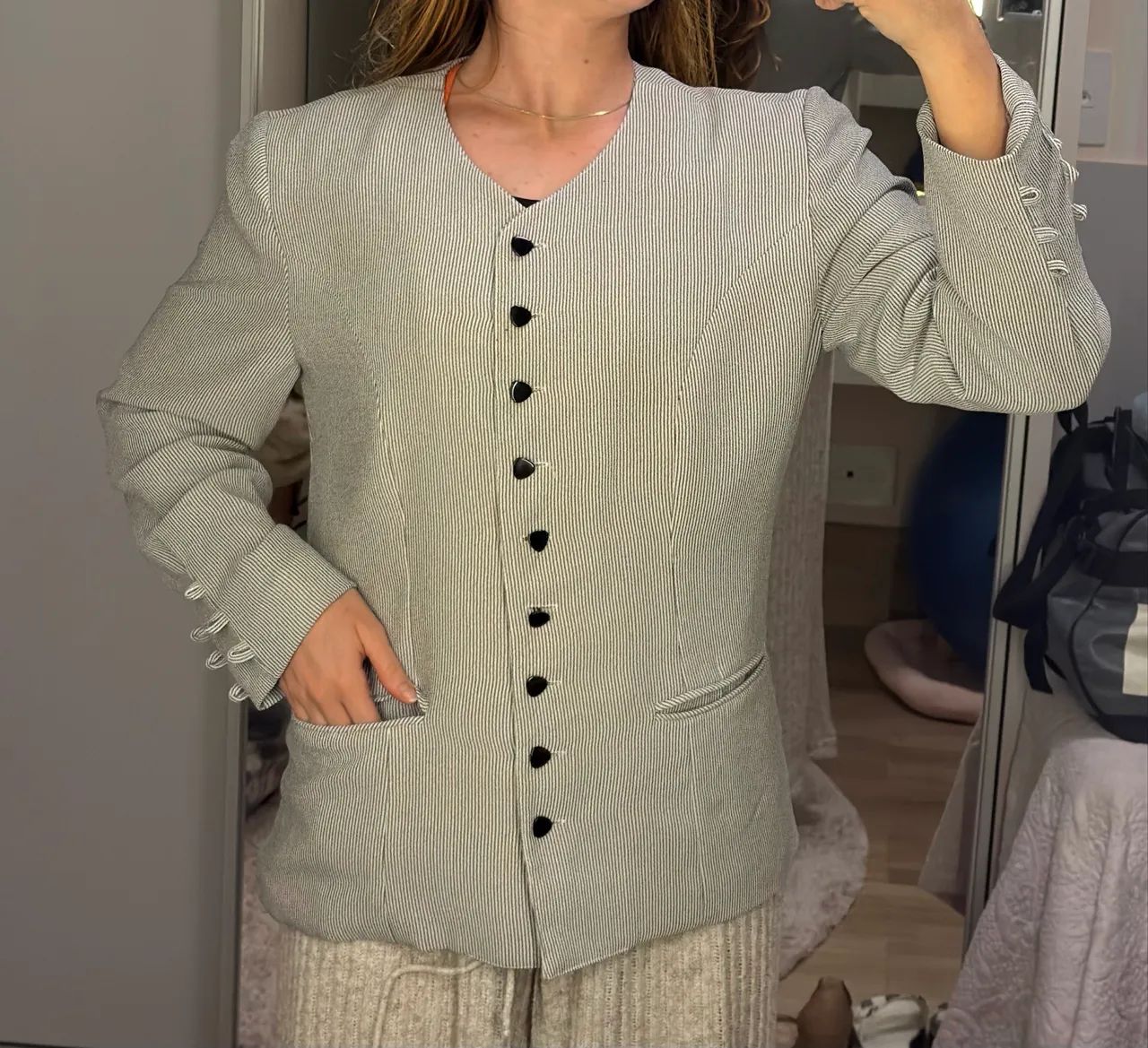 Blazer cinza risca de giz  - Foto 3