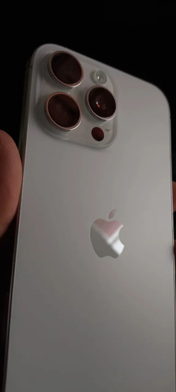 iPhone 16 pro Max Branco Titanium 256GB OPORTUNIDADE  - Foto 4
