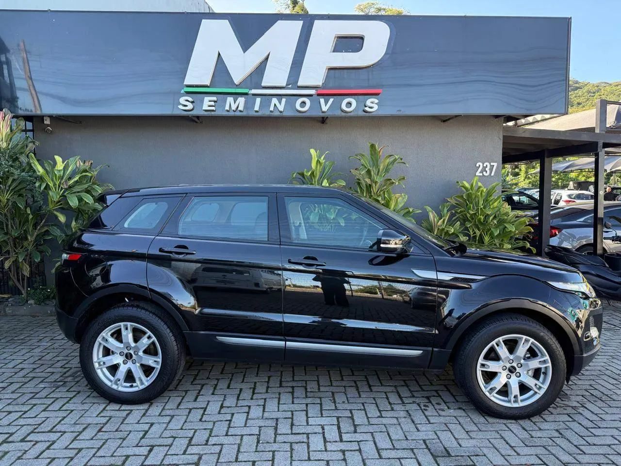 Land Rover Range Rover Evoque Pure 2.0 Aut. 5P 2012 - Foto 3