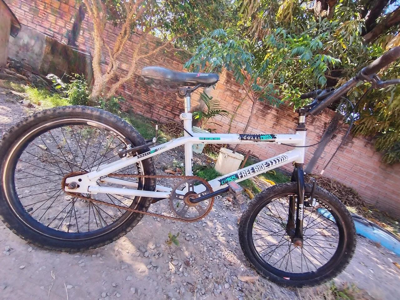 Vendo bicicleta colli cross aro 20  - Foto 2