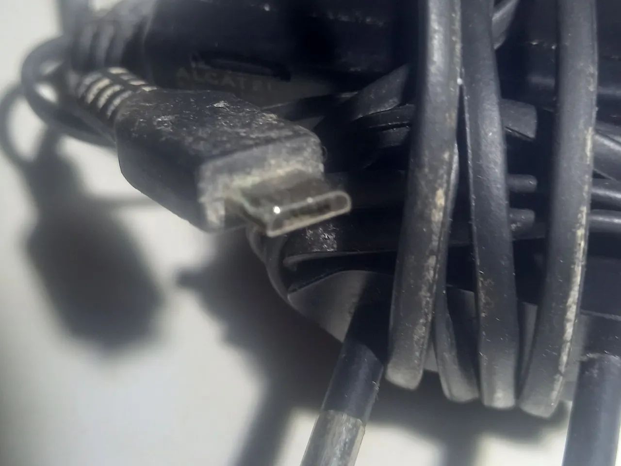 Carregador de parede micro usb pra celulares  - Foto 2