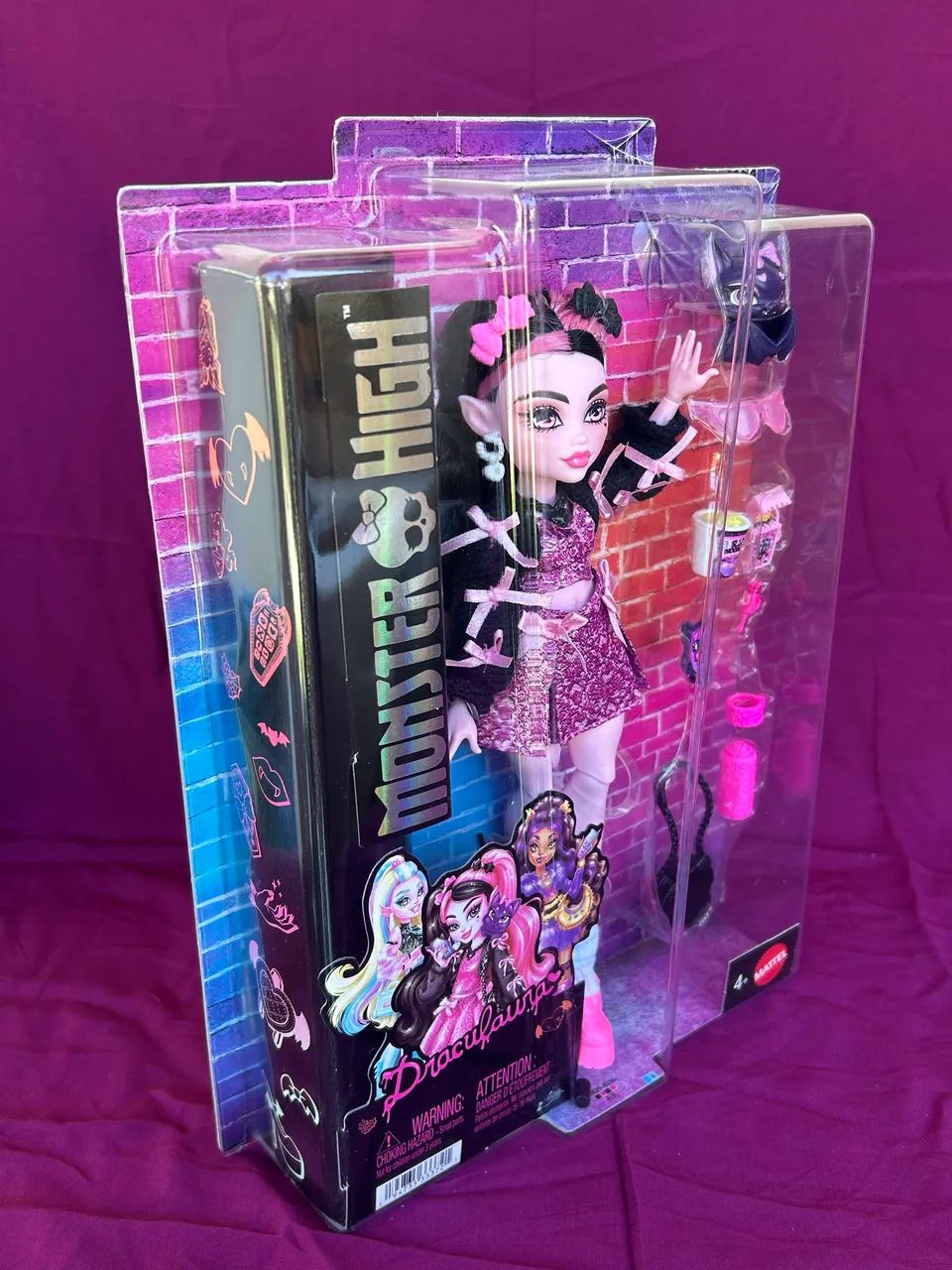 Boneca Monster High Draculaura core refresh 2 lacrada na caixa - Foto 3