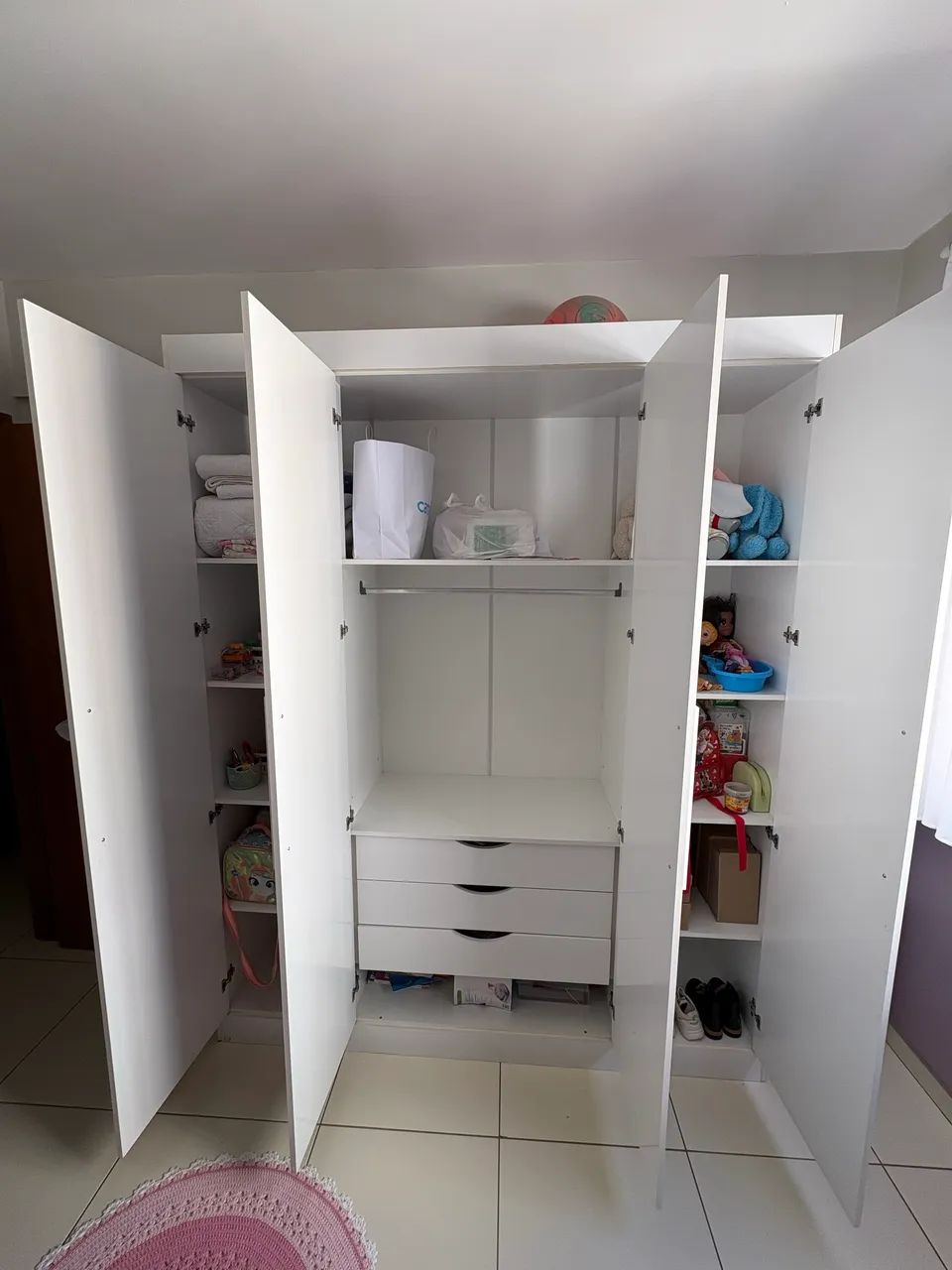 Guarda Roupas Infantil 4 portas 