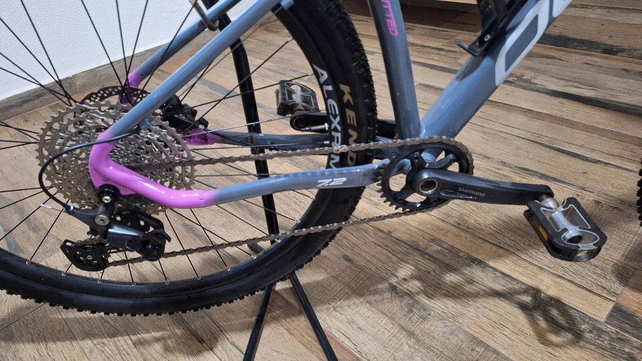 BICICLETA MTB OGGI 7.2 com apenas 30km - Foto 4