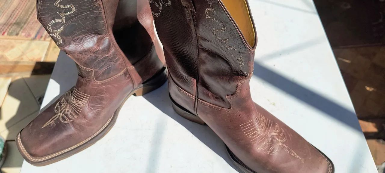 BOTA JACOMO 