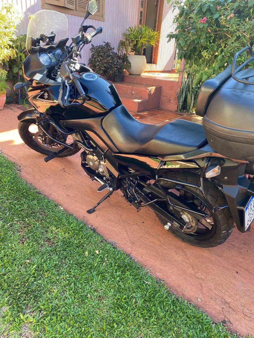 Moto Vstron 650