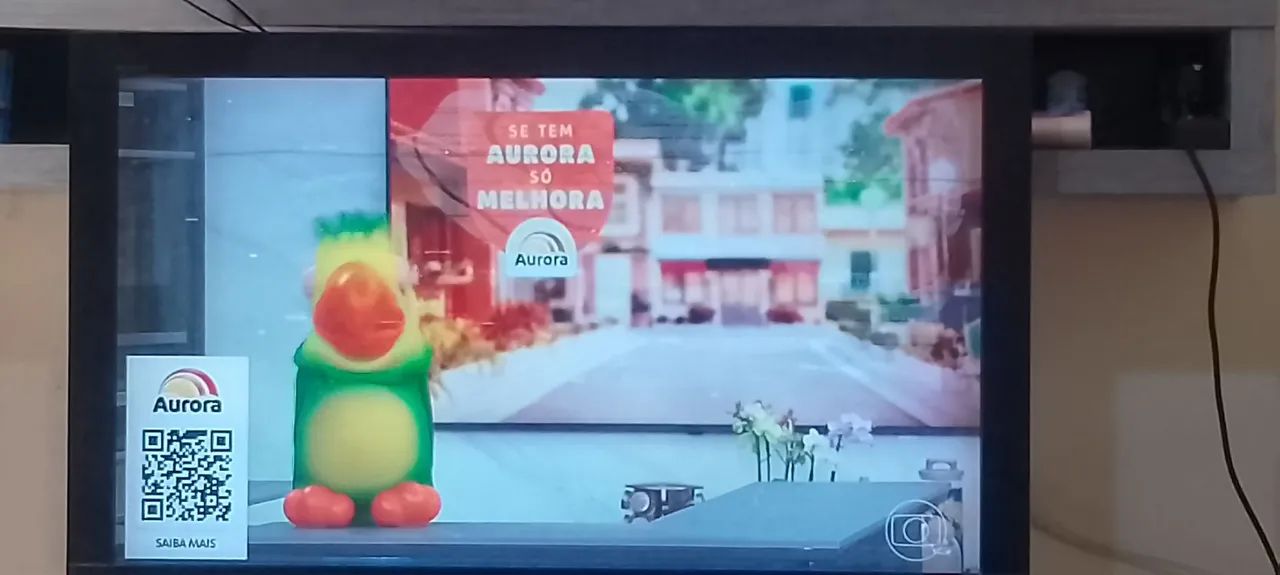 Tv LCD quebra galho leia a descrição 