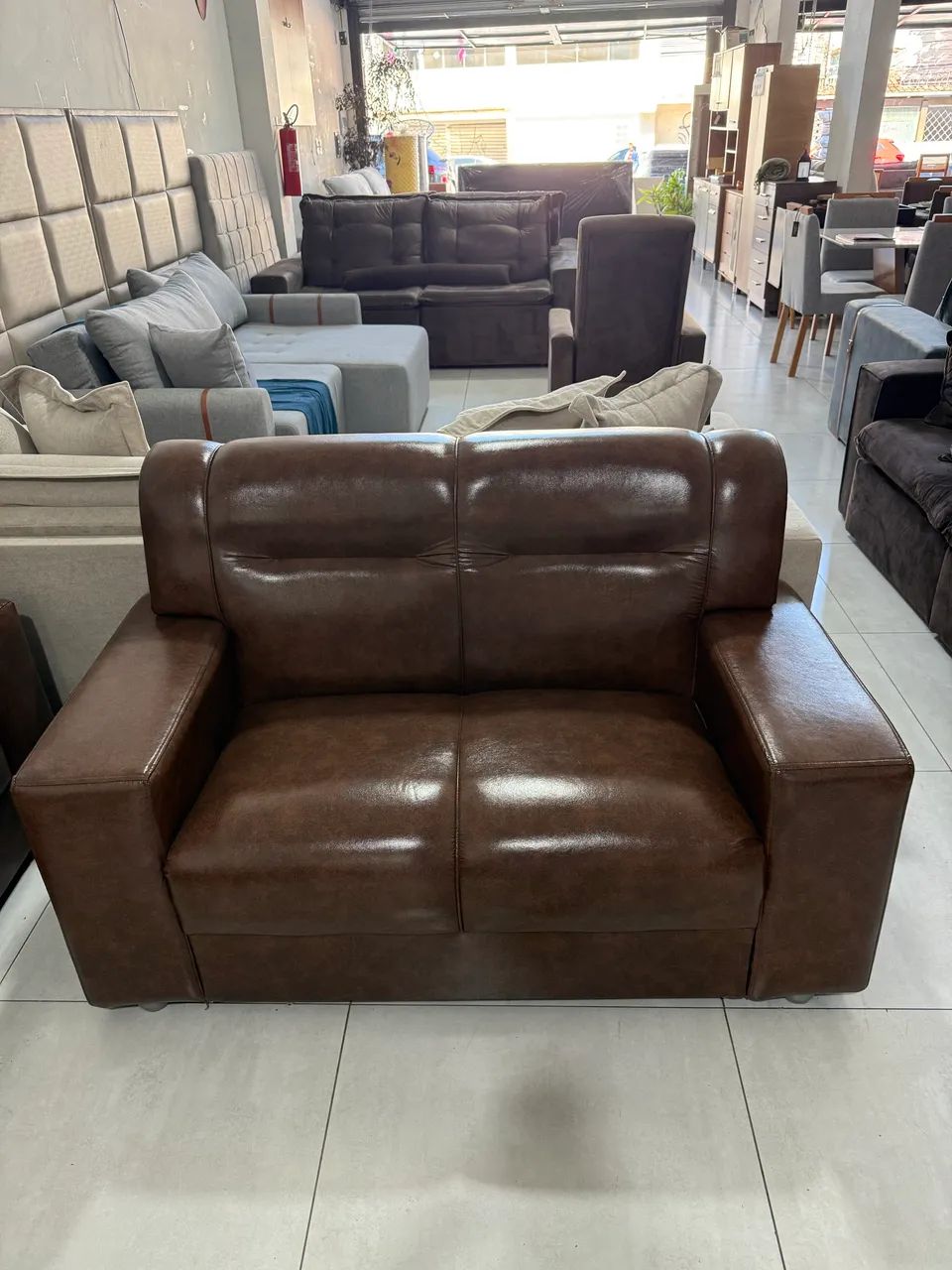 Sofá de 2 e 3 lugares courino - Foto 3